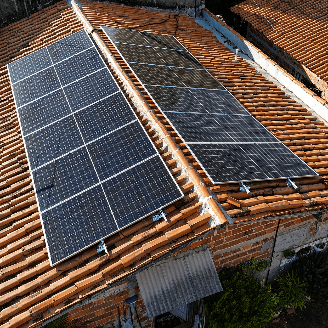 Sistema Fotovoltaico Domicilio Rural