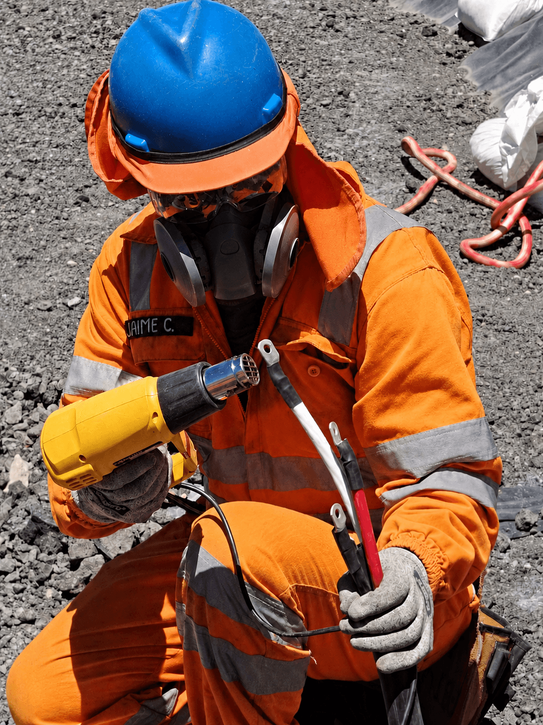Cierre de depósito de relaves Fase 02 - poza norte - Empresa Minera en Caylloma